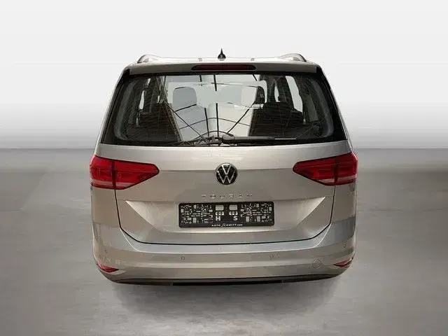 Gebraucht VW Touran Comfortline 150 PS (110 kW) 2025 Silber Van / Kleinbus