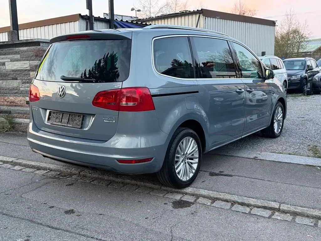 Gebraucht VW Sharan Cup 140 PS (102 kW) 2015 Grau Van / Kleinbus