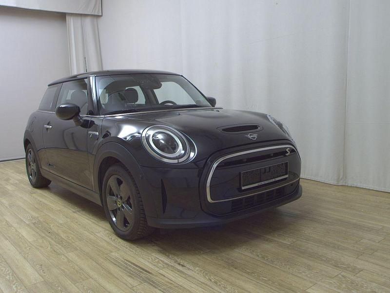Gebraucht Mini Cooper 135 kW (184 PS) 2023 Midnight black ii (metallic) Kleinwagen