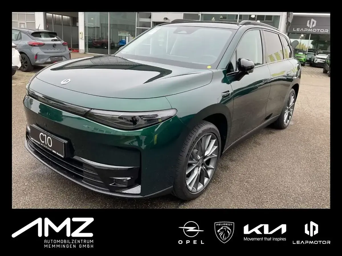 Nouă Leapmotor C10 160 kW (218 CP) 2025 Verde SUV