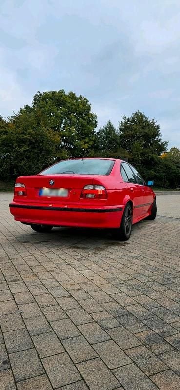 Gebraucht BMW 520 150 PS (110 kW) 2000 Rot Limousine