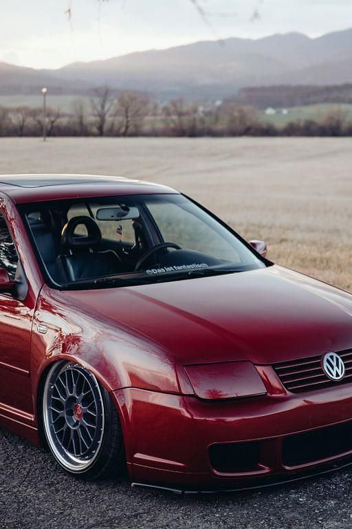 Gebraucht VW Bora 204 PS (150 kW) 2000 Rot Limousine