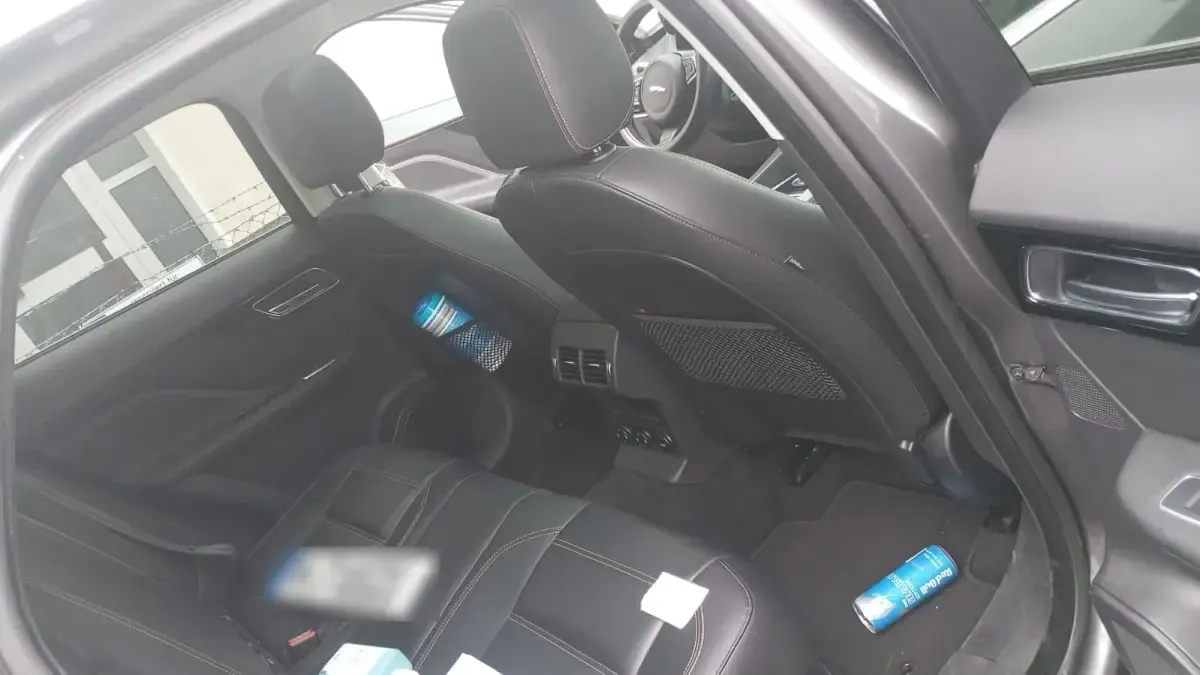 Gebraucht Jaguar F-Pace 180 PS (132 kW) 2017 Silber SUV