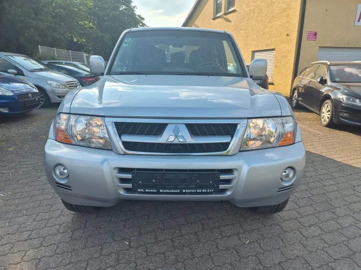 Gebraucht Mitsubishi Pajero Elegance 160 PS (117 kW) 2004 Silber SUV