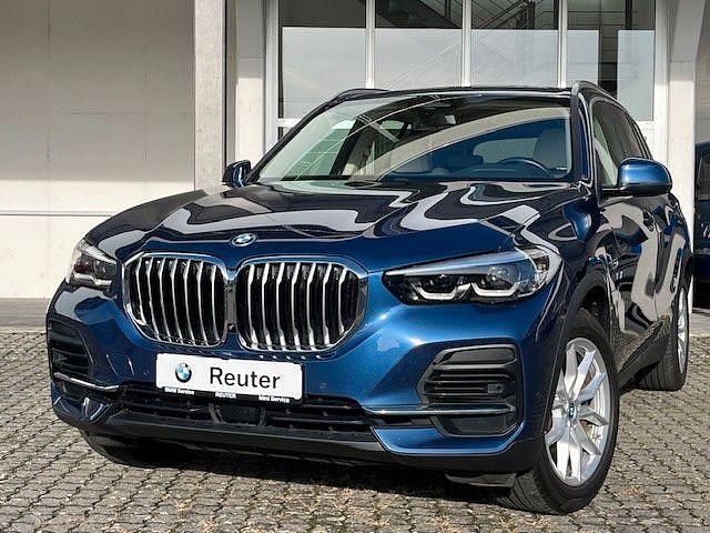 Blau Gebraucht 2021 BMW X5 Sport Line SUV | 47.990 € (Guter Preis) - Bild 1/4