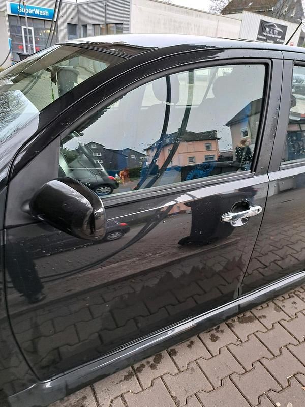 Gebraucht Daihatsu Sirion 87 PS (63 kW) 2007 Schwarz Kleinwagen