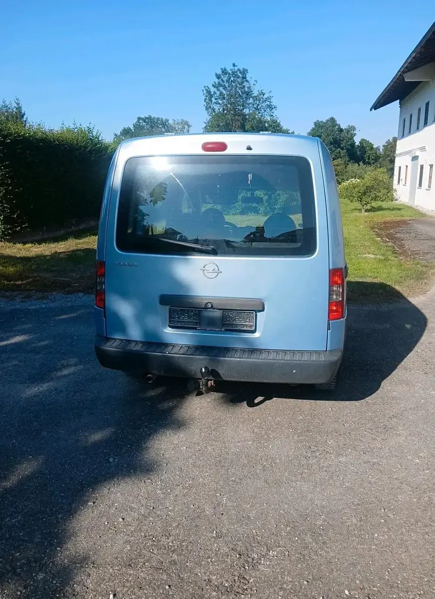 Gebraucht Opel Combo 90 PS (66 kW) 2006 Blau Van / Kleinbus