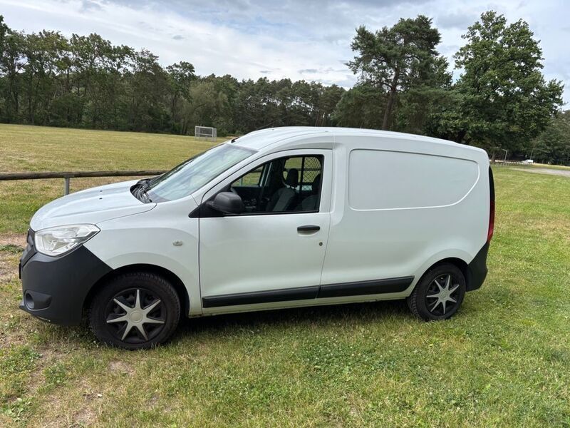 Weiß Gebraucht 2014 Dacia Dokker Van | 3.900 € - Bild 1/4