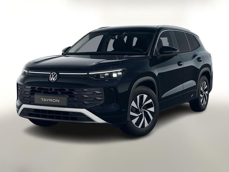 Grenadillschwarz metallic Neu 2025 VW Tayron Life SUV | 39.901 € (Superpreis) - Bild 1/3