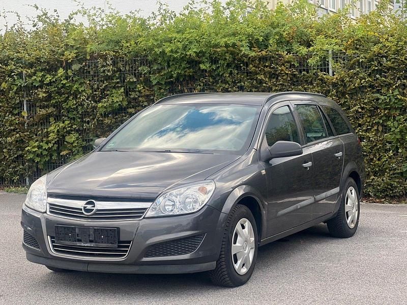 Grau Gebraucht 2009 Opel Astra Kombi | 2.999 € (Etwas zu teuer) - Bild 1/4