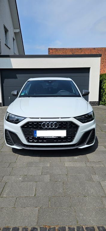 Weiß Gebraucht 2020 Audi A1 Sportback S-Line Kleinwagen | 23.990 € (Superpreis) - Bild 1/4