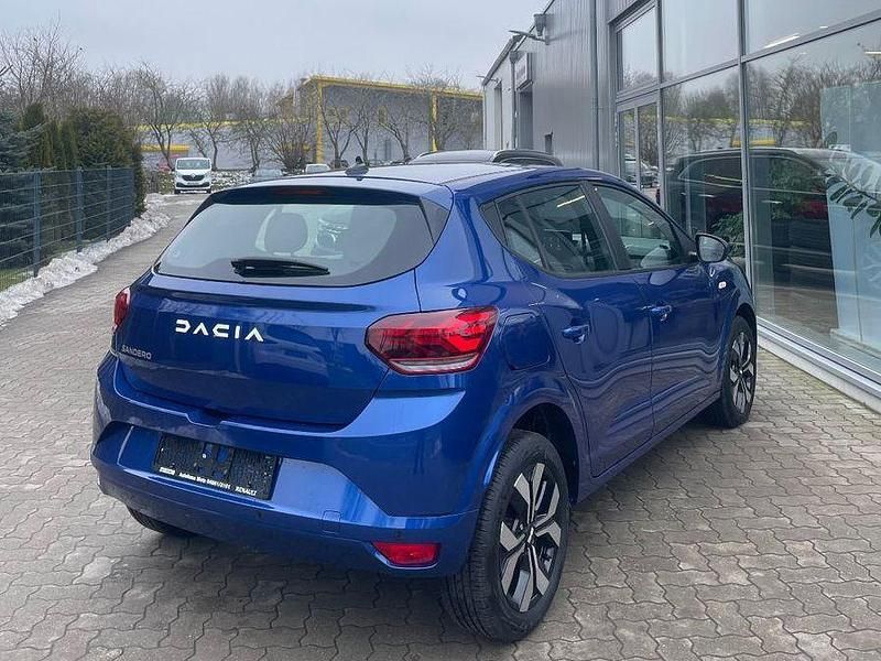 Gebraucht Dacia Sandero Expression 91 PS (66 kW) 2025 Blau Limousine