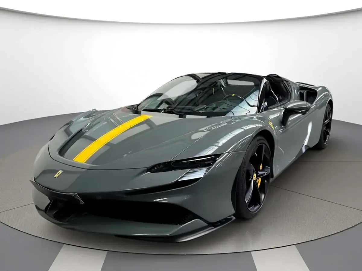 Gebraucht Ferrari SF90 2025 Grigio scuro Cabrio