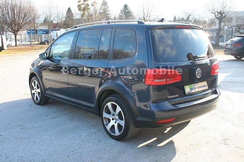 Gebraucht VW Touran Cross 140 PS (102 kW) 2012 Night blue Van / Kleinbus