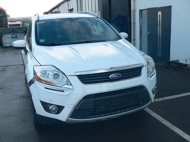 Gebraucht Ford Kuga Titanium 163 PS (119 kW) 2011 Weiß SUV