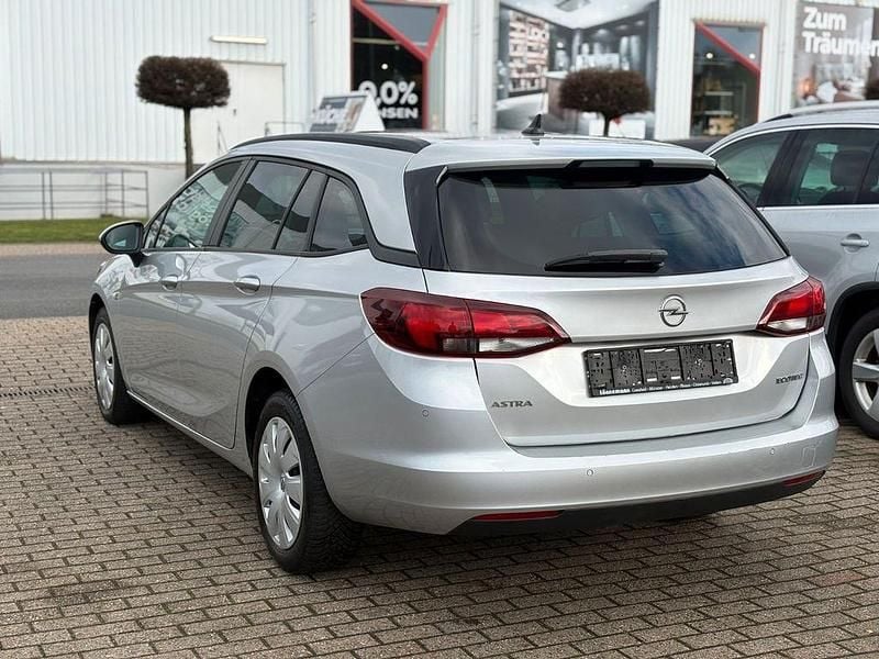 Gebraucht Opel Astra Edition 105 PS (77 kW) 2018 Silber Kombi