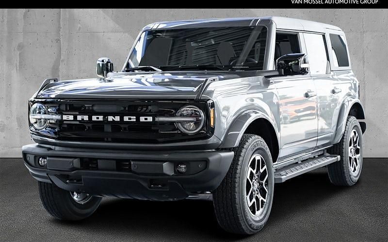 Grau Gebraucht 2025 Ford Bronco Outer Banks SUV | 63.620 € - Bild 1/4