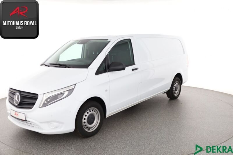 Weiß Gebraucht 2021 Mercedes Vito Van / Kleinbus | 26.880 € (Superpreis) - Bild 1/4