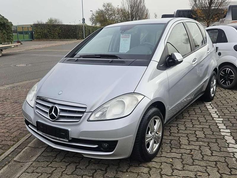 Polarsilber metalliclack Gebraucht 2008 Mercedes A150 Avantgarde Kleinwagen | 3.475 € (Fairer Preis) - Bild 1/4