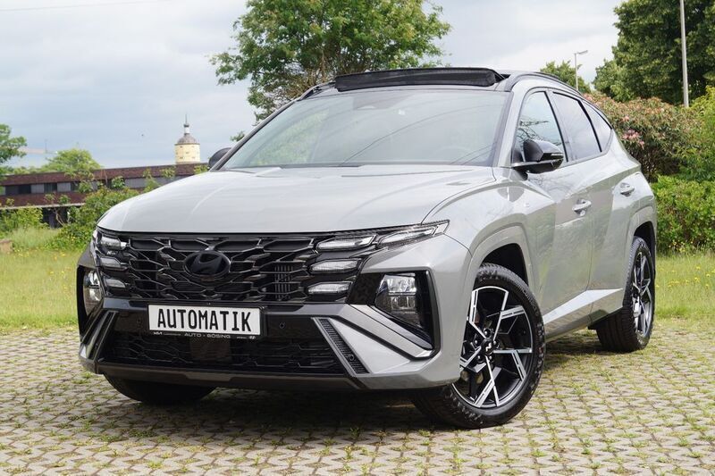 Grau Neu 2025 Hyundai Tucson N Line SUV | 36.990 € (Etwas zu teuer) - Bild 1/4