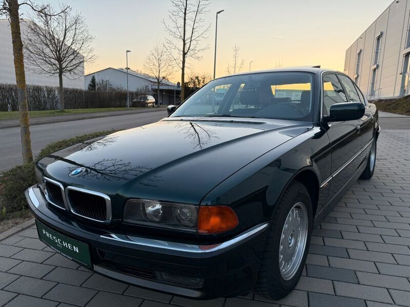 Grün Gebraucht 1997 BMW 728 Limousine | 13.276 € (Etwas zu teuer) - Bild 1/4