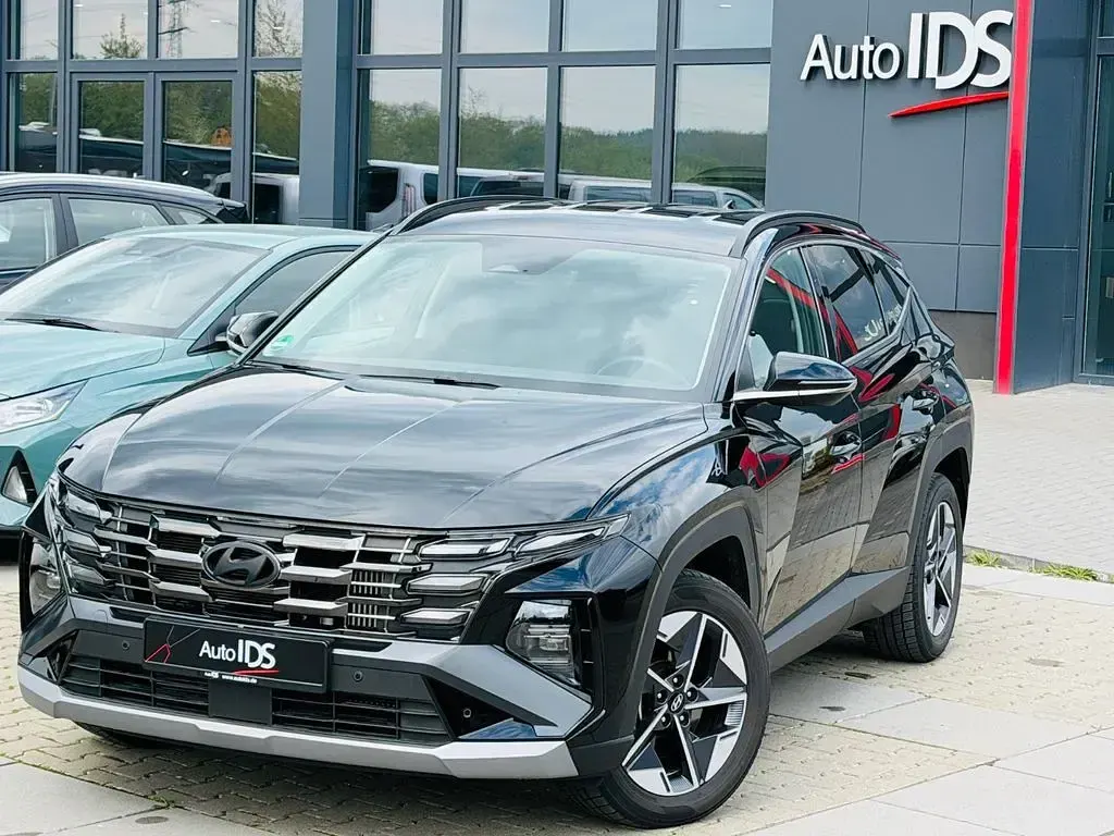 Gebraucht Hyundai Tucson Trend 160 PS (117 kW) 2025 Abyss black SUV