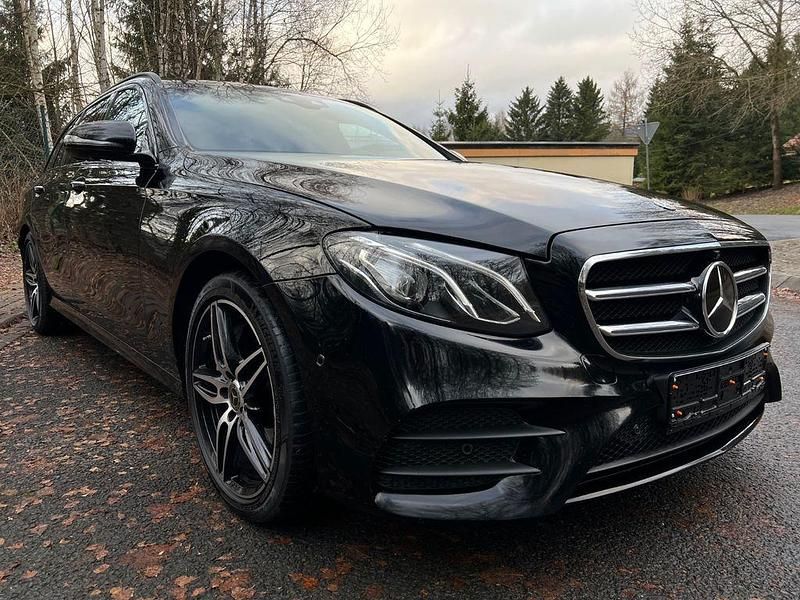 Gebraucht Mercedes E400 AMG 340 PS (250 kW) 2019 Schwarz Limousine