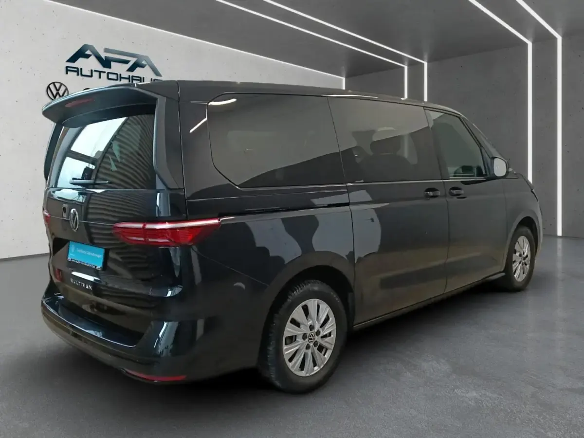 Begagnad VW Multivan Life 150 HK (110 kW) 2025 Minibuss