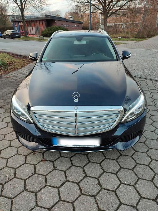 Gebraucht Mercedes C250 204 PS (150 kW) 2014 Blau Kombi