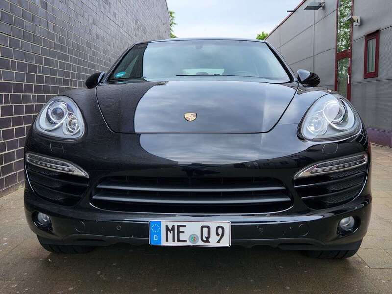 Schwarz Gebraucht 2013 Porsche Cayenne Sport SUV | 25.000 € (Superpreis) - Bild 1/4