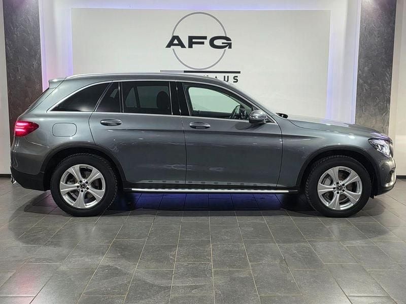 Gebraucht Mercedes GLC250 204 PS (150 kW) 2017 Grau SUV