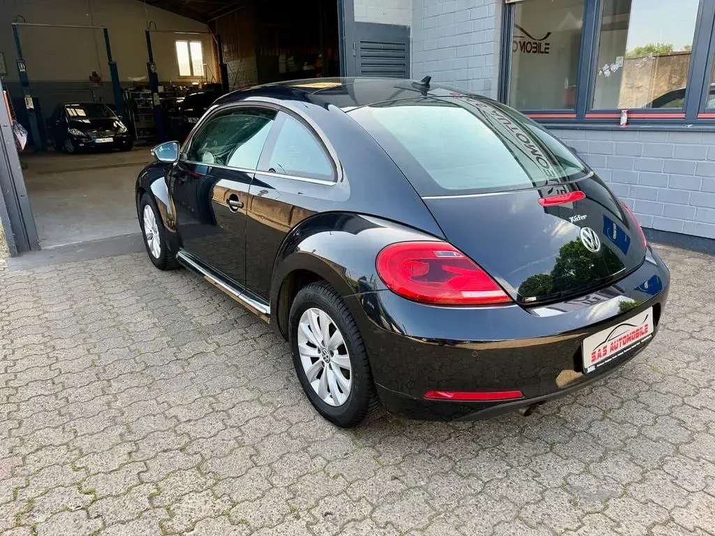 Gebraucht VW Beetle Design 105 PS (77 kW) 2012 Schwarz Kleinwagen