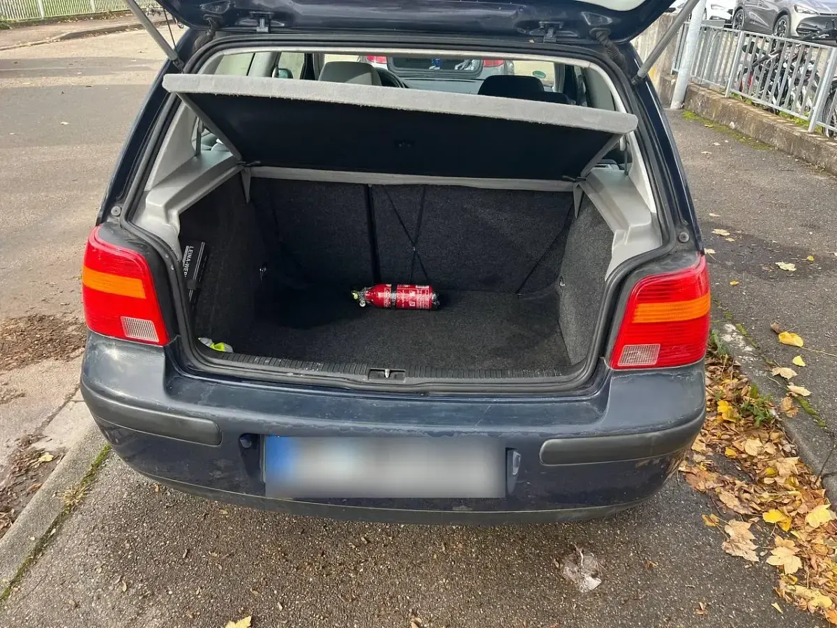 Second-hand VW Golf 105 CP (77 kW) 2003 Coupe