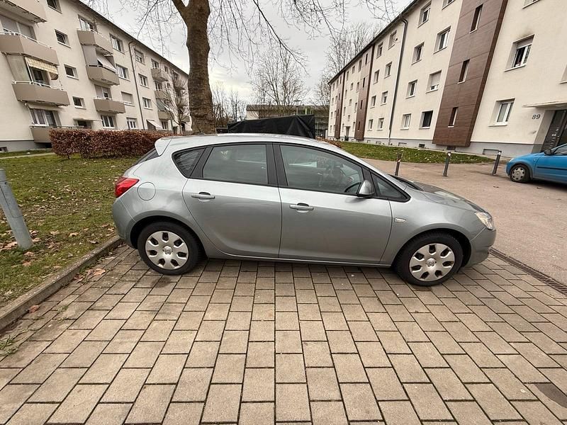 Gebraucht Opel Astra 87 PS (63 kW) 2010 Grau Kleinwagen