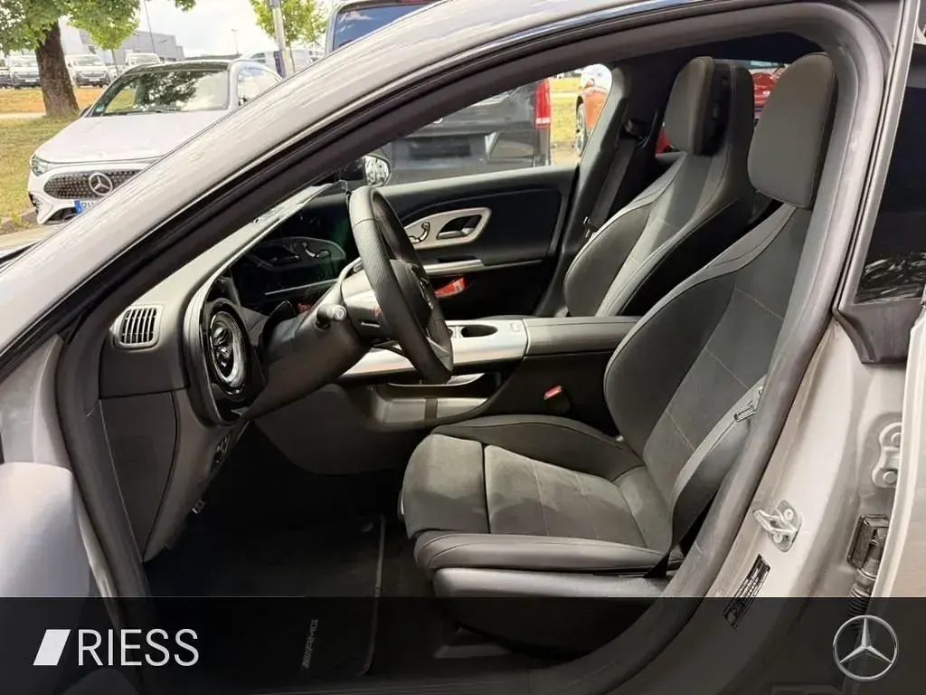 Gebraucht Mercedes CLA220 AMG 211 PS (155 kW) 2026 Manufaktur lack manufaktur alpingrau uni Limousine