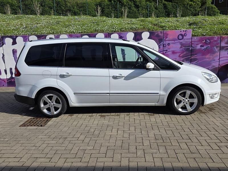 Gebraucht Ford Galaxy Titanium 200 PS (147 kW) 2013 Weiß Van / Kleinbus