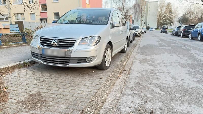 Gebraucht VW Touran 140 PS (102 kW) 2008 Silber Van / Kleinbus