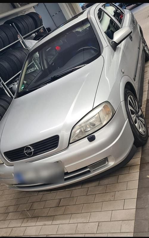 Gebraucht Opel Astra 100 PS (73 kW) 2001 Silber Kleinwagen