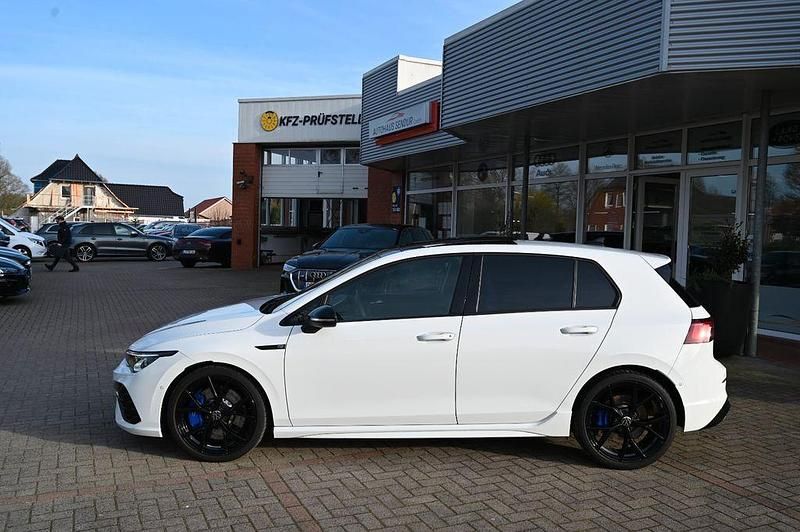 Gebraucht VW Golf VIII Sport 320 PS (235 kW) 2023 Weiß Limousine