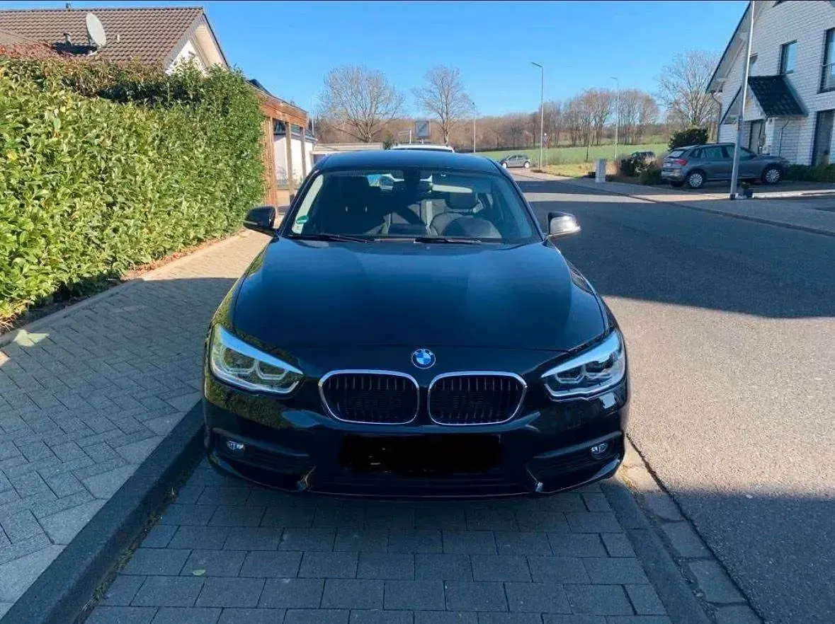 Gebraucht BMW 116 116 PS (85 kW) 2016 Schwarz Kleinwagen