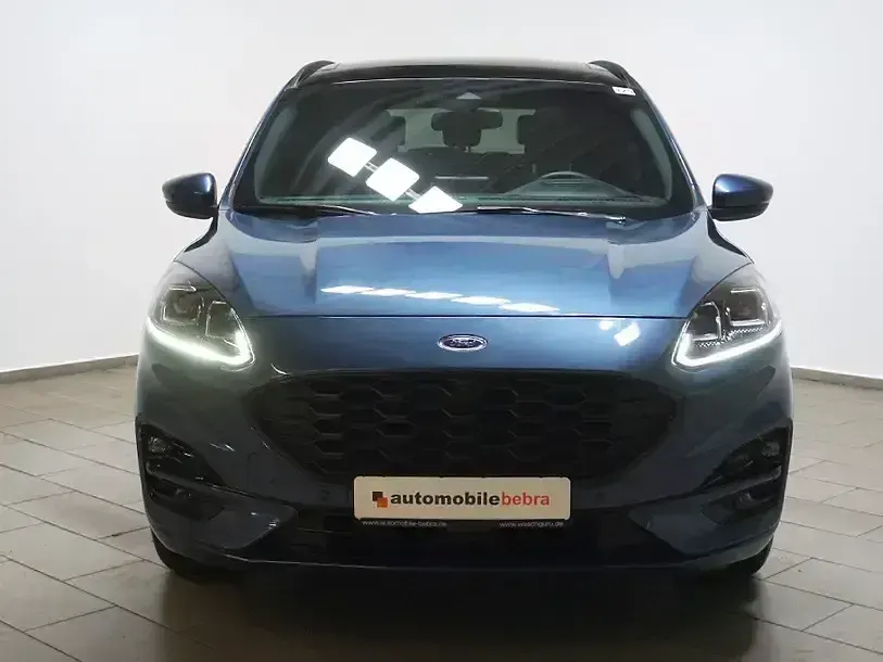 Gebraucht Ford Kuga ST-Line X 151 PS (111 kW) 2023 Chroma blau SUV