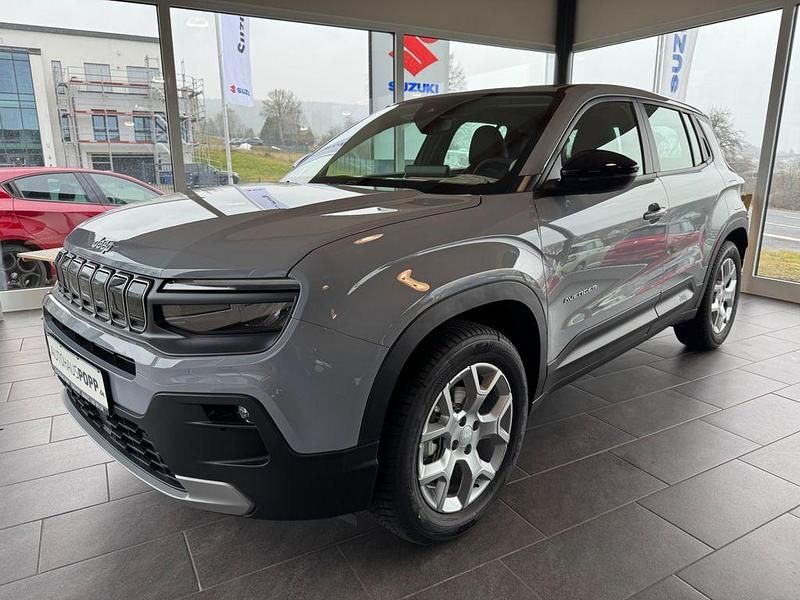 Grau Neu 2025 Jeep Avenger Altitude SUV | 27.450 € (Etwas zu teuer) - Bild 1/4