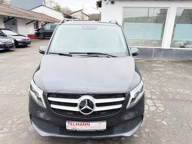 Gebraucht Mercedes V300 239 PS (175 kW) 2019 Grau Van / Kleinbus