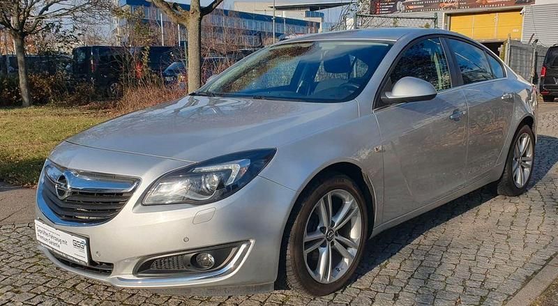 Gebraucht Opel Insignia Edition 170 PS (125 kW) 2015 Silber Limousine