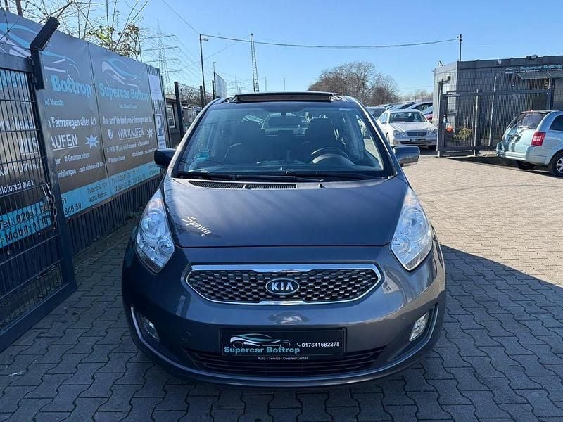 Gebraucht Kia Venga 90 PS (66 kW) 2011 Grau Kleinwagen