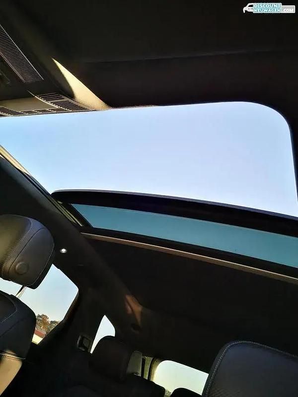 Lapizblau metallic Neu 2025 VW Touareg R-line SUV | 81.190 € (Guter Preis) - Bild 1/4