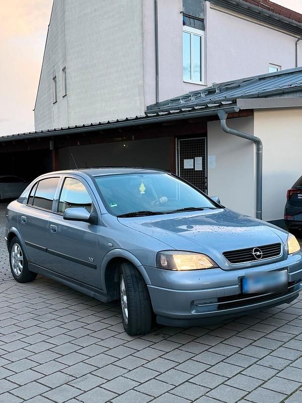 Usata Opel Astra 84 CV (61 kW) 2003 Andere farben Berlina