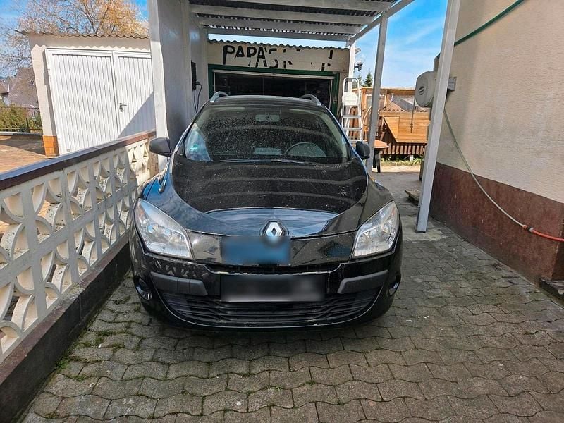 Gebraucht Renault Mégane III 101 PS (74 kW) 2012 Schwarz Kombi