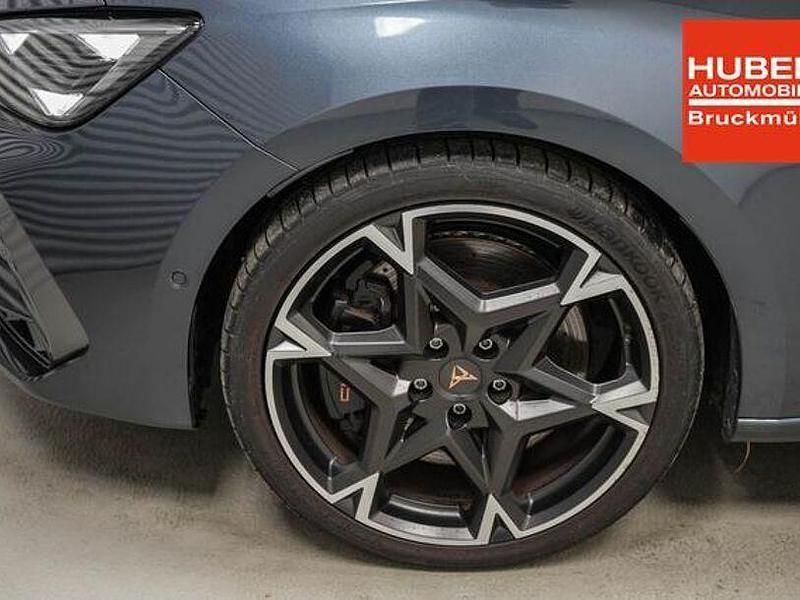 Gebraucht Cupra Leon VZ 333 PS (244 kW) 2025 Magnetic grau metallic (s7) Kombi