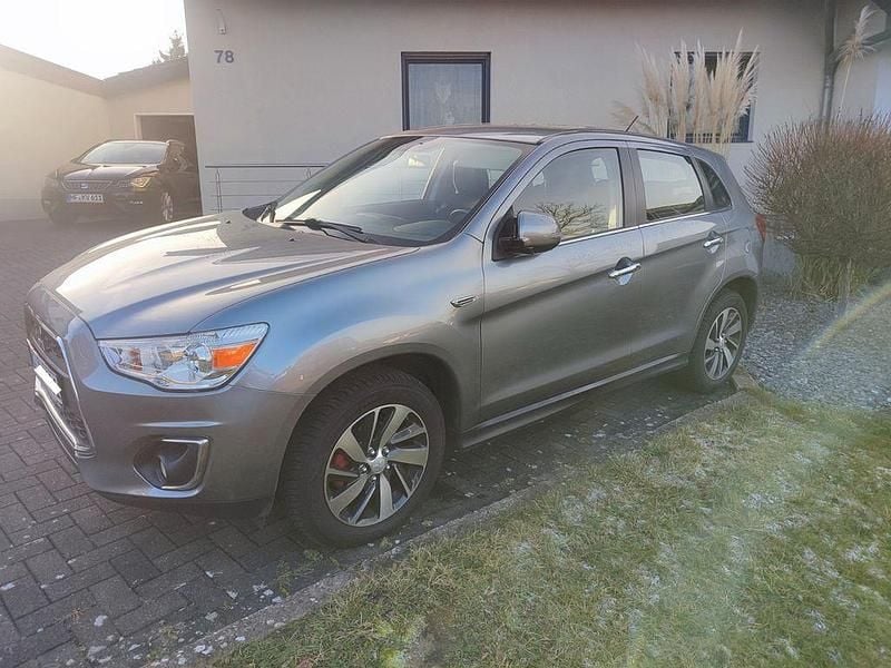 Gebraucht Mitsubishi ASX 150 PS (110 kW) 2015 Grau SUV